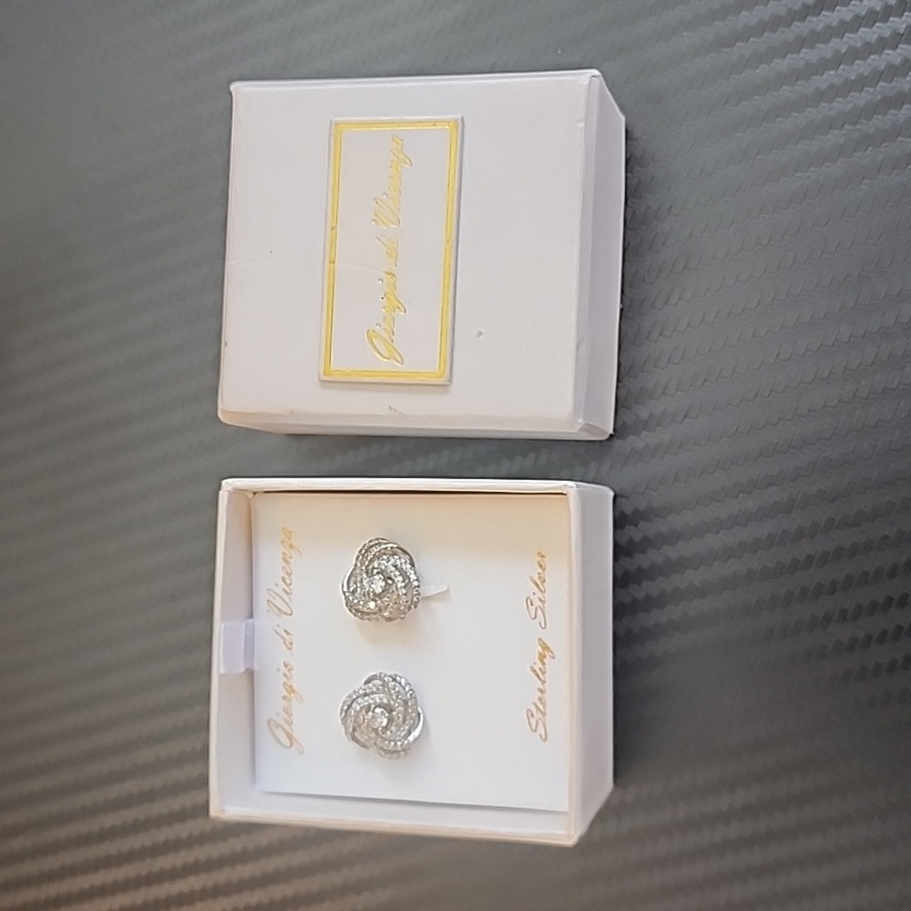 Earrings, Giorgio di Vicenza, Sterling Silver. New in box.